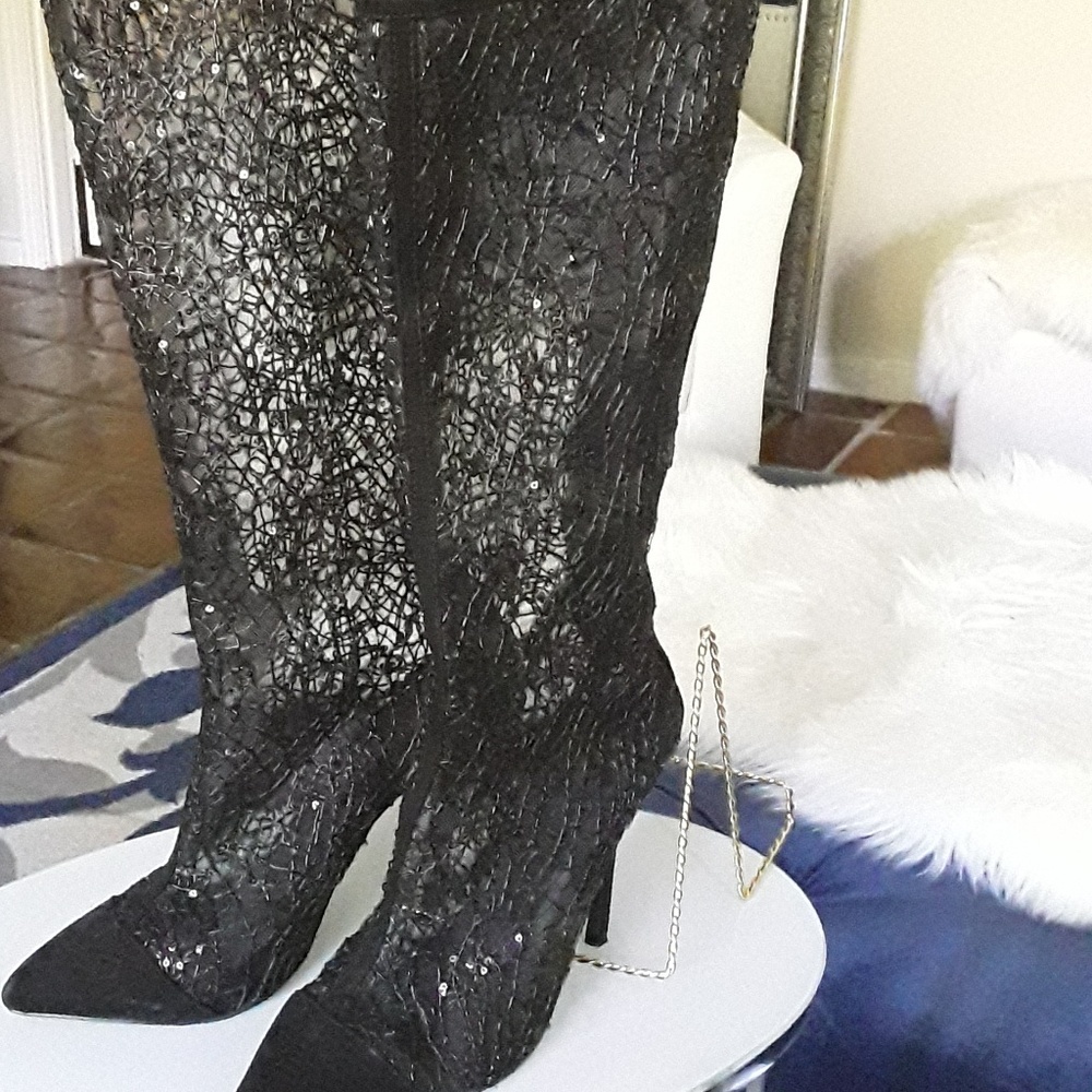 Sequins boots